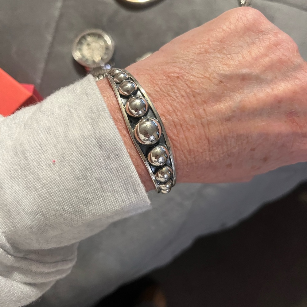 Elegant Silver Cuff Bracelet 925 sterling silver - Picture 4 of 5